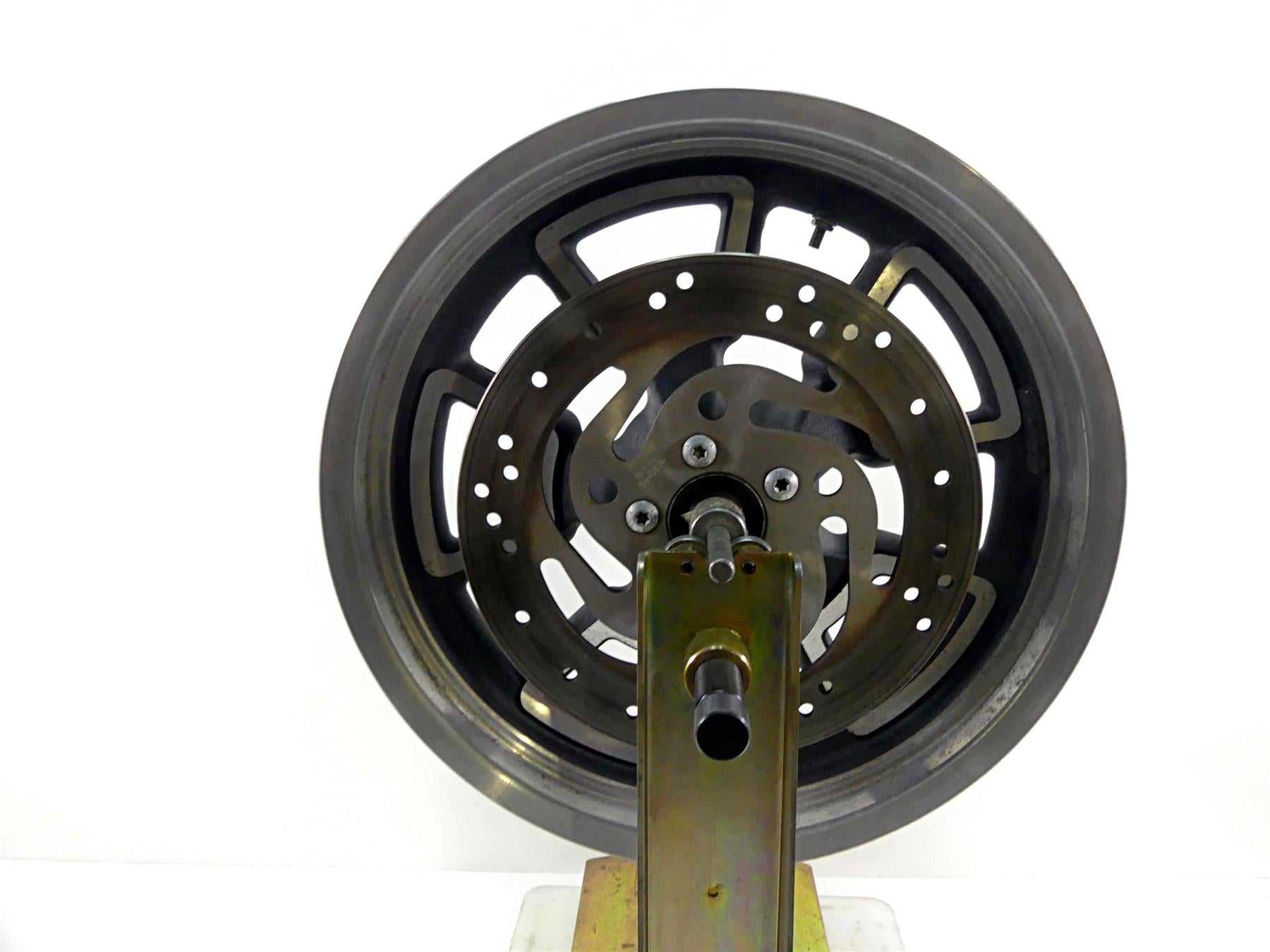 2014 Harley FXDL Dyna Low Rider Rear Wheel Rim 17x4.5 40900289 {{ shop.shopifyCountryName }} - Mototech271