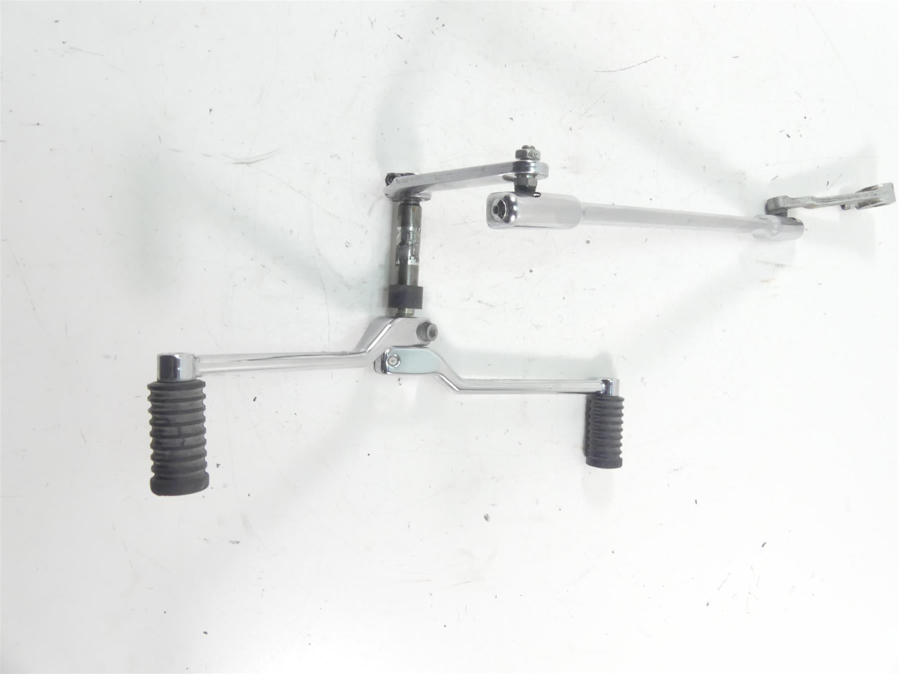 2012 Harley Touring FLHTK Electra Glide Shifter Shift Lever + Cover 33718-82B {{ shop.shopifyCountryName }} - Mototech271