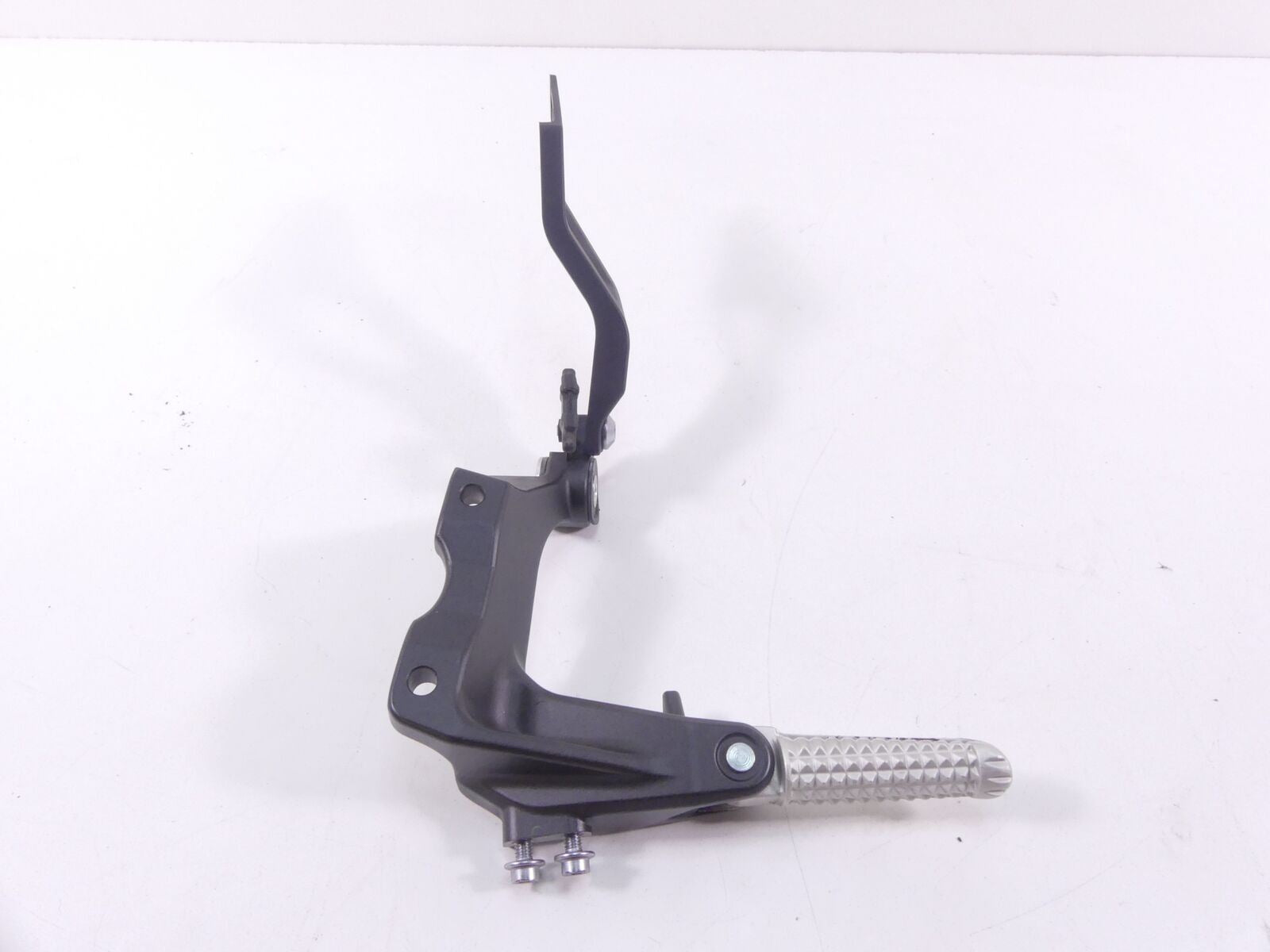 2019 Yamaha VMX17 V-Max 1700 Rear Right Side Passenger Footpeg 2S3-27440-00-00 {{ shop.shopifyCountryName }} - Mototech271