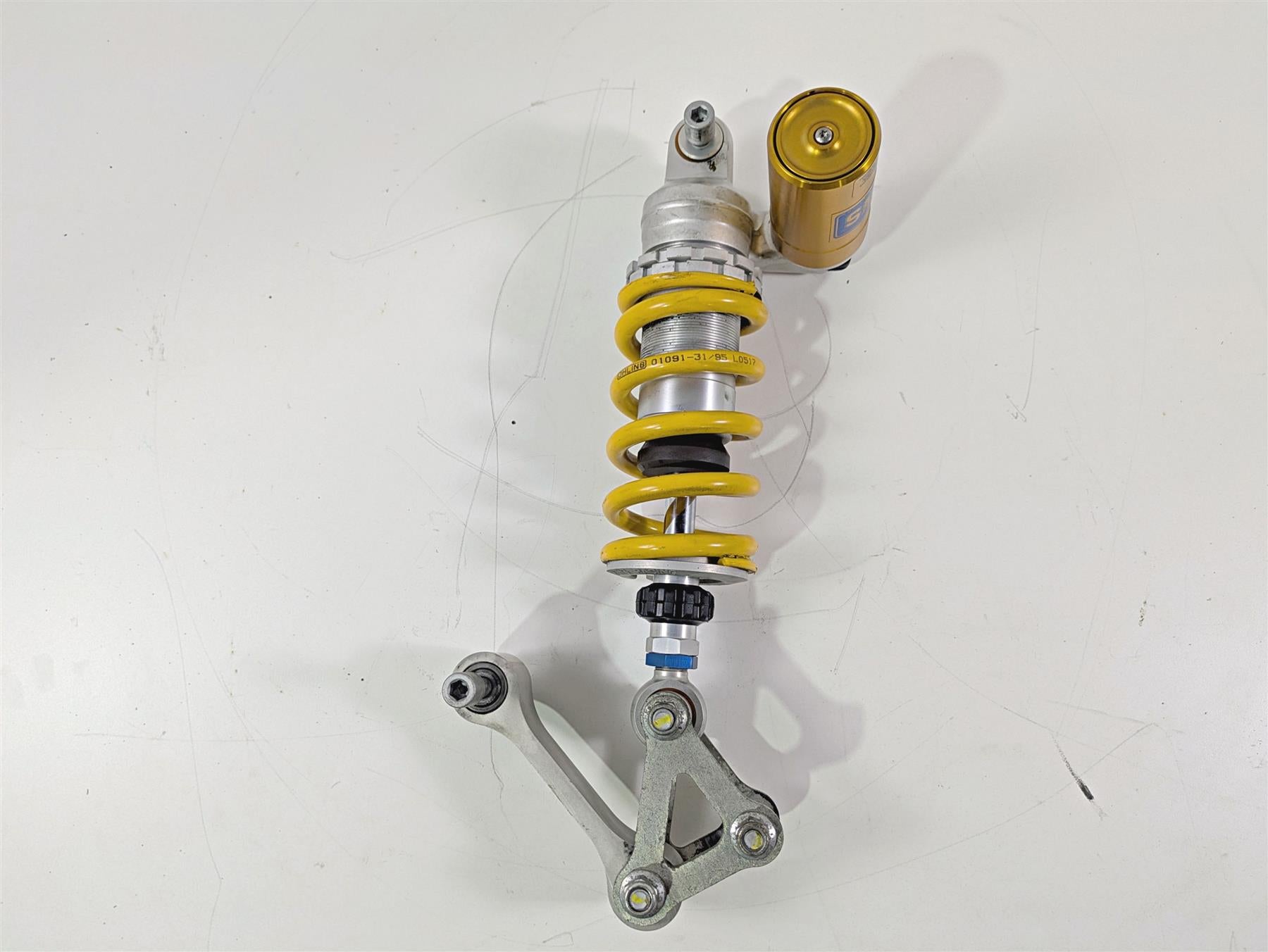 2017 Aprilia RSV 1100 Tuono V4 Factory Ohlins 516 Rear Suspension Shock 2B001705 {{ shop.shopifyCountryName }} - Mototech271