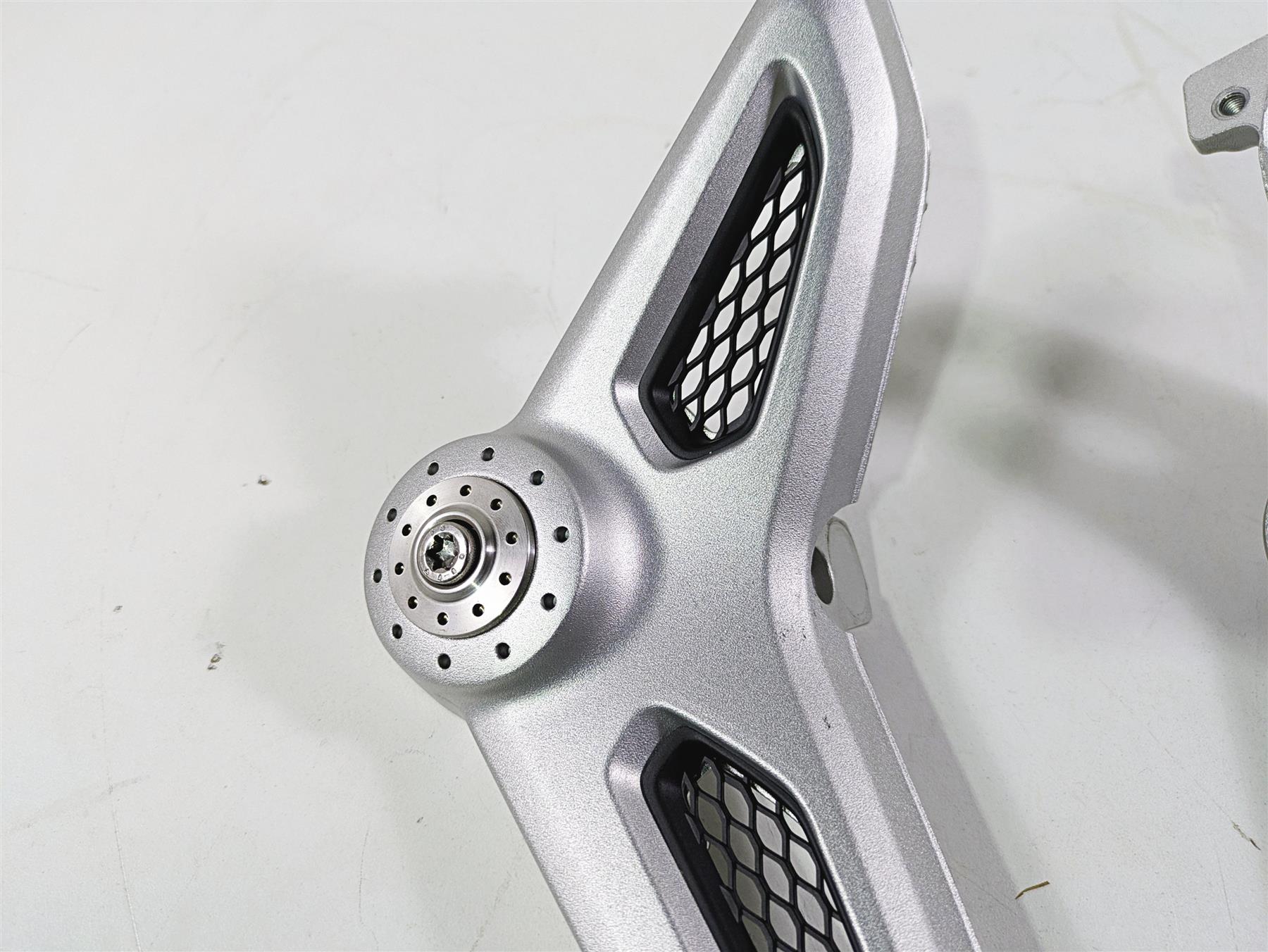 2014 BMW R nine T R9T K21 Left Right Rider Seat Support Set 46638531189 46638531190 {{ shop.shopifyCountryName }} - Mototech271