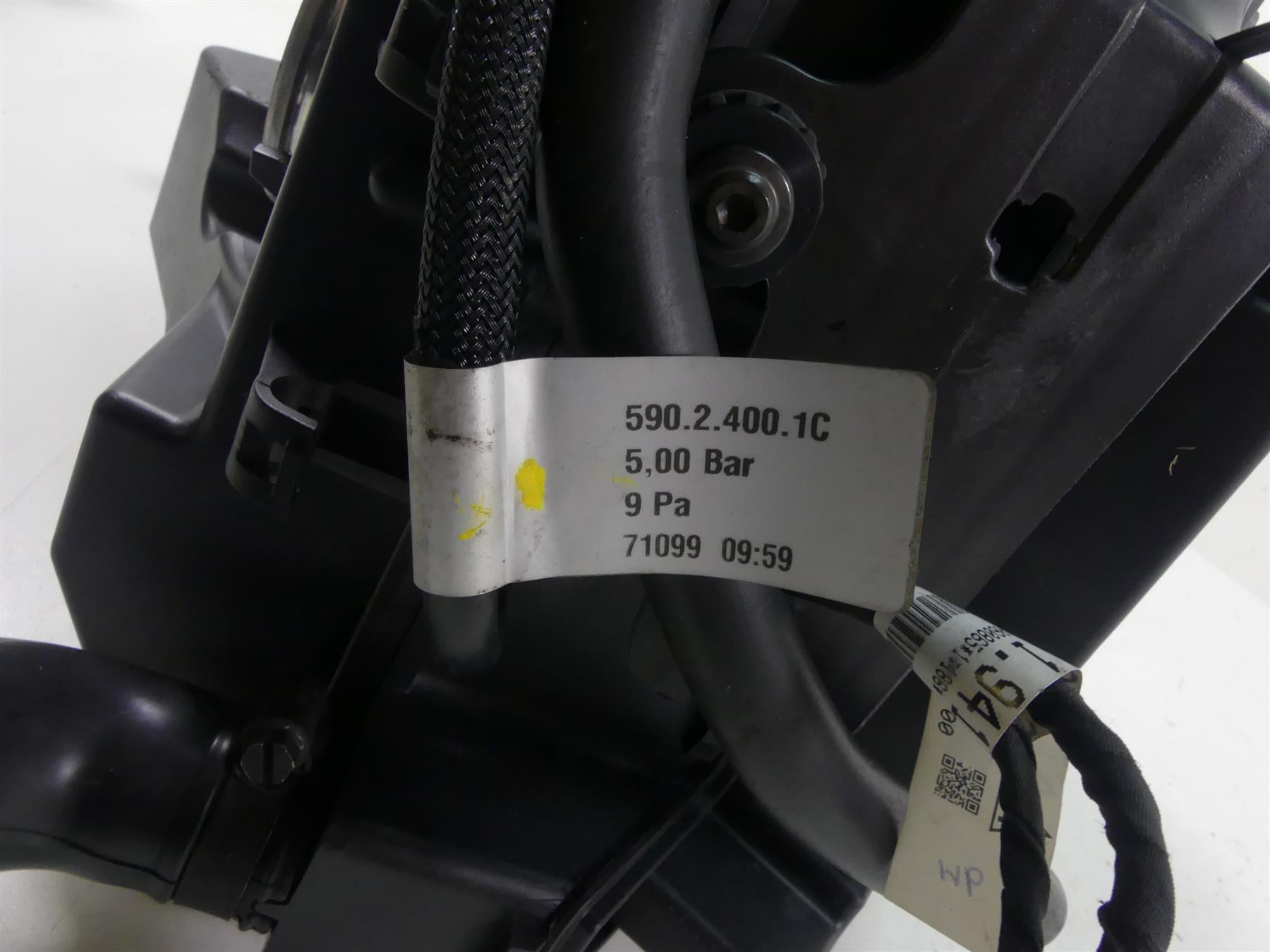 2015 Ducati Monster 1200 S Throttle Body Air Filter Box & Wiring 28240932A {{ shop.shopifyCountryName }} - Mototech271