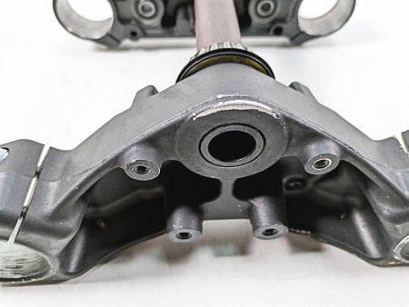 2016 Suzuki M109R VZR1800 Upper Lower Triple Tree Set 51311-48G30 51410-48G30 {{ shop.shopifyCountryName }} - Mototech271