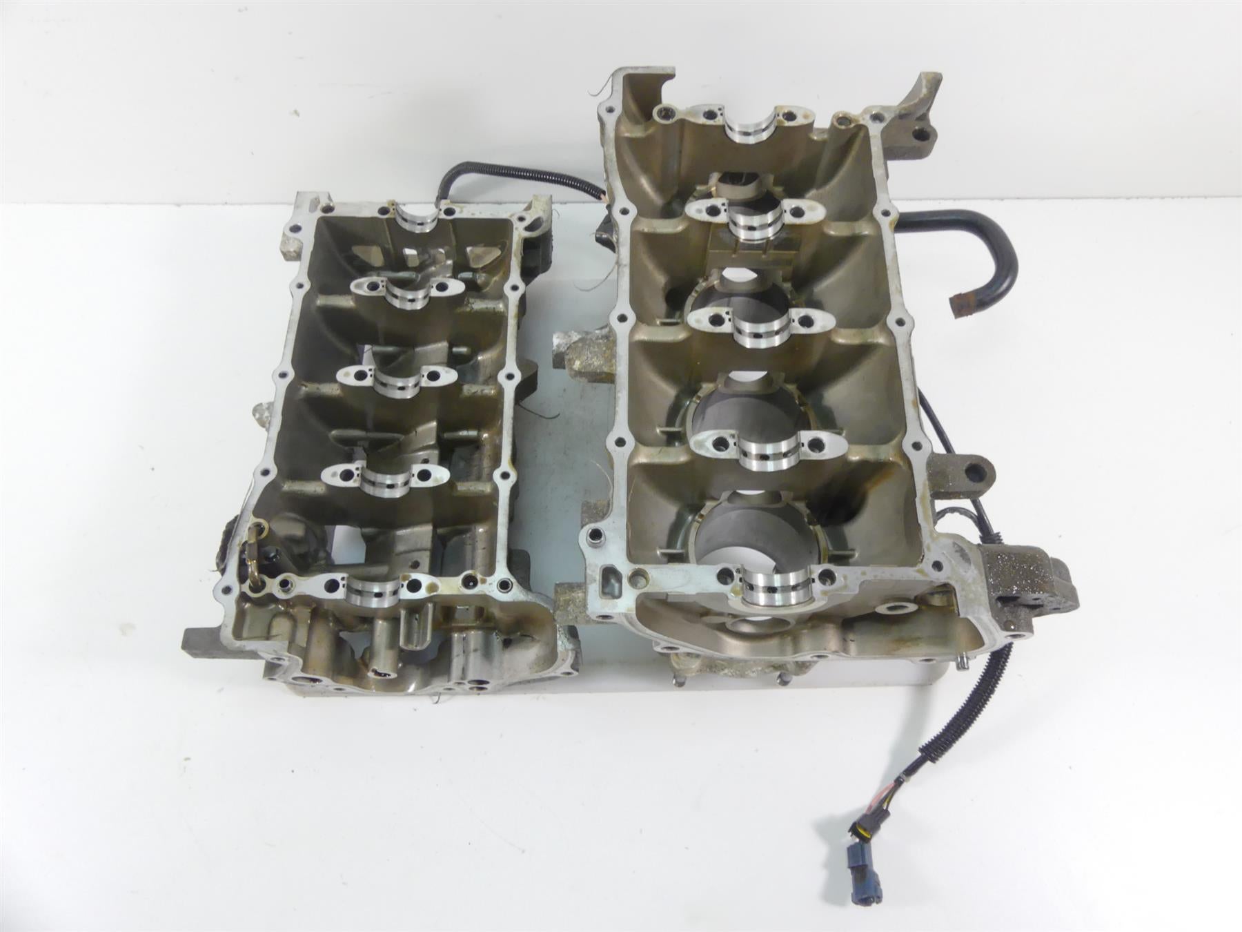 2015 Yamaha Waverunner Cruiser VX1100 Crankcase Crank Case Set 6BU-15100-00-00 {{ shop.shopifyCountryName }} - Mototech271