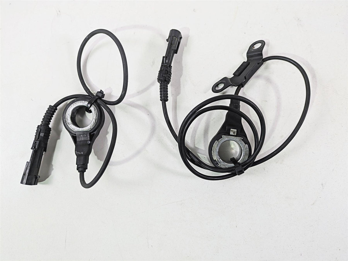 2021 Harley Touring FLTRX Road Glide Front Rear Abs Wheel Speed Sensors 32700015 {{ shop.shopifyCountryName }} - Mototech271