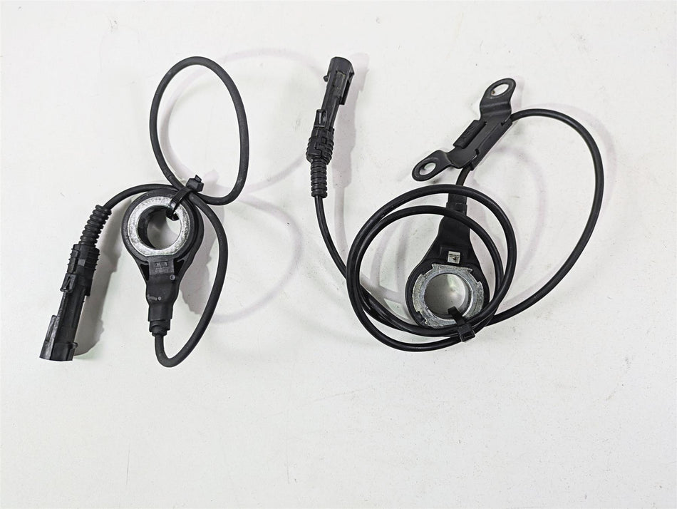 2021 Harley Touring FLTRX Road Glide Front Rear Abs Wheel Speed Sensors 32700015 {{ shop.shopifyCountryName }} - Mototech271