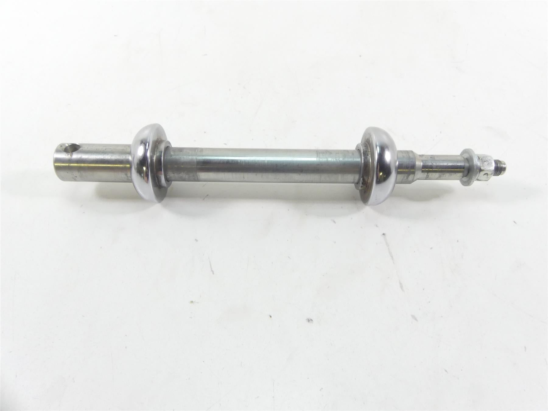 2007 Harley FLHTCU SE CVO Electra Glide Front Axle Wheel Spindle 1