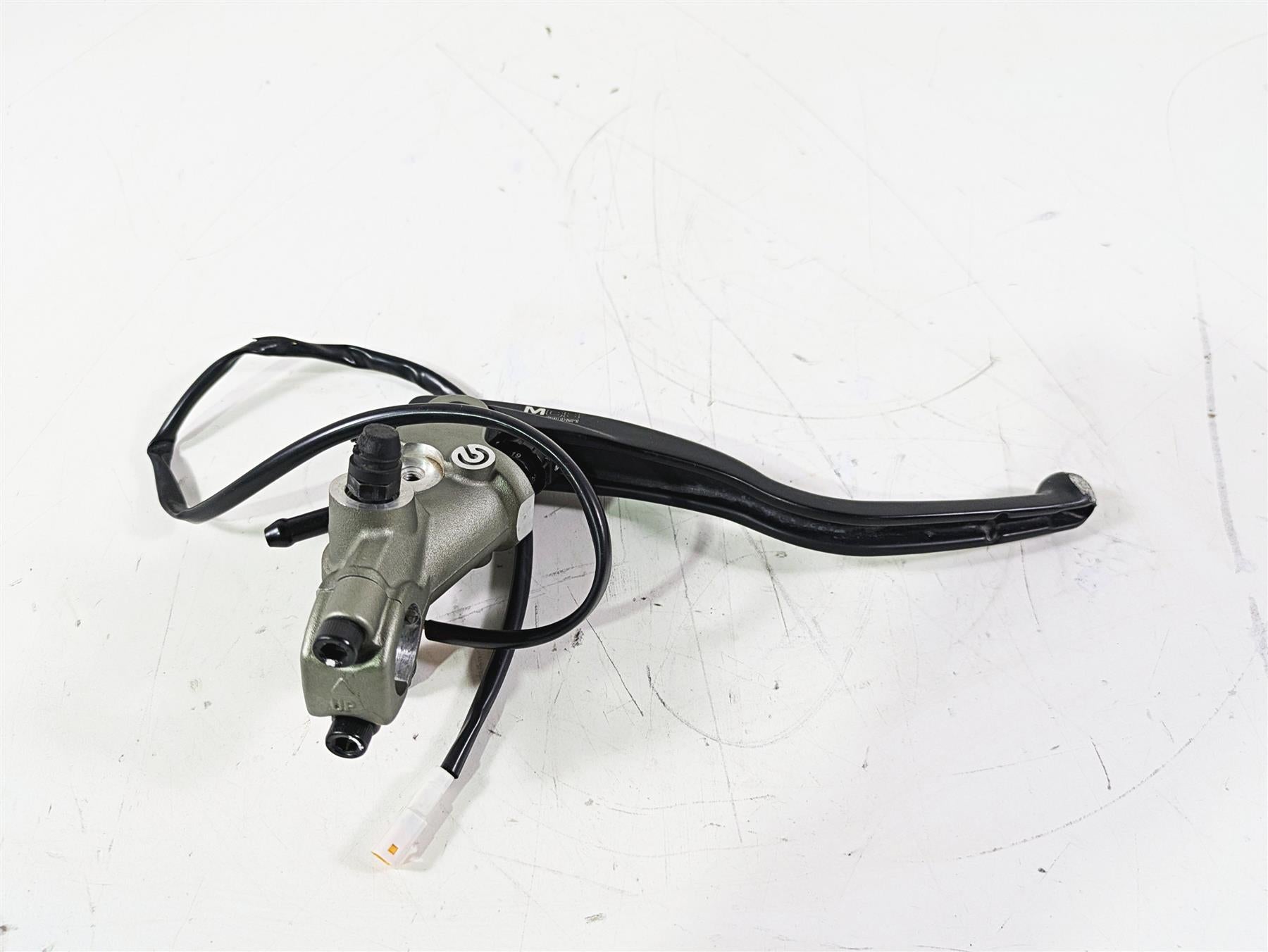 2020 Triumph Daytona 765 Moto2 Brembo Front Radial Brake Master Cyl T2025831 {{ shop.shopifyCountryName }} - Mototech271