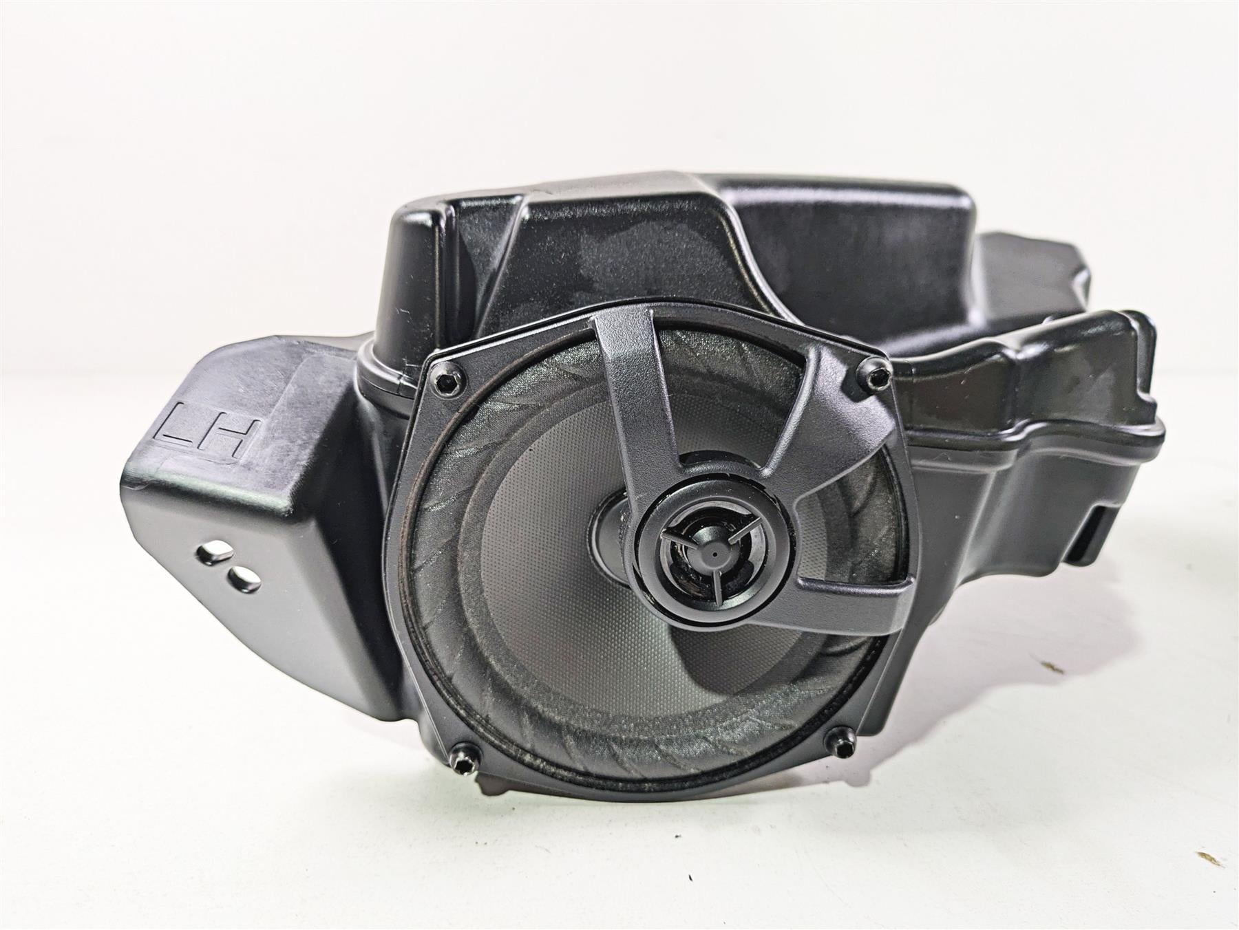 2019 Indian Chieftain Limited Left Right Front Speaker & Box Set 4017739 5451169 {{ shop.shopifyCountryName }} - Mototech271
