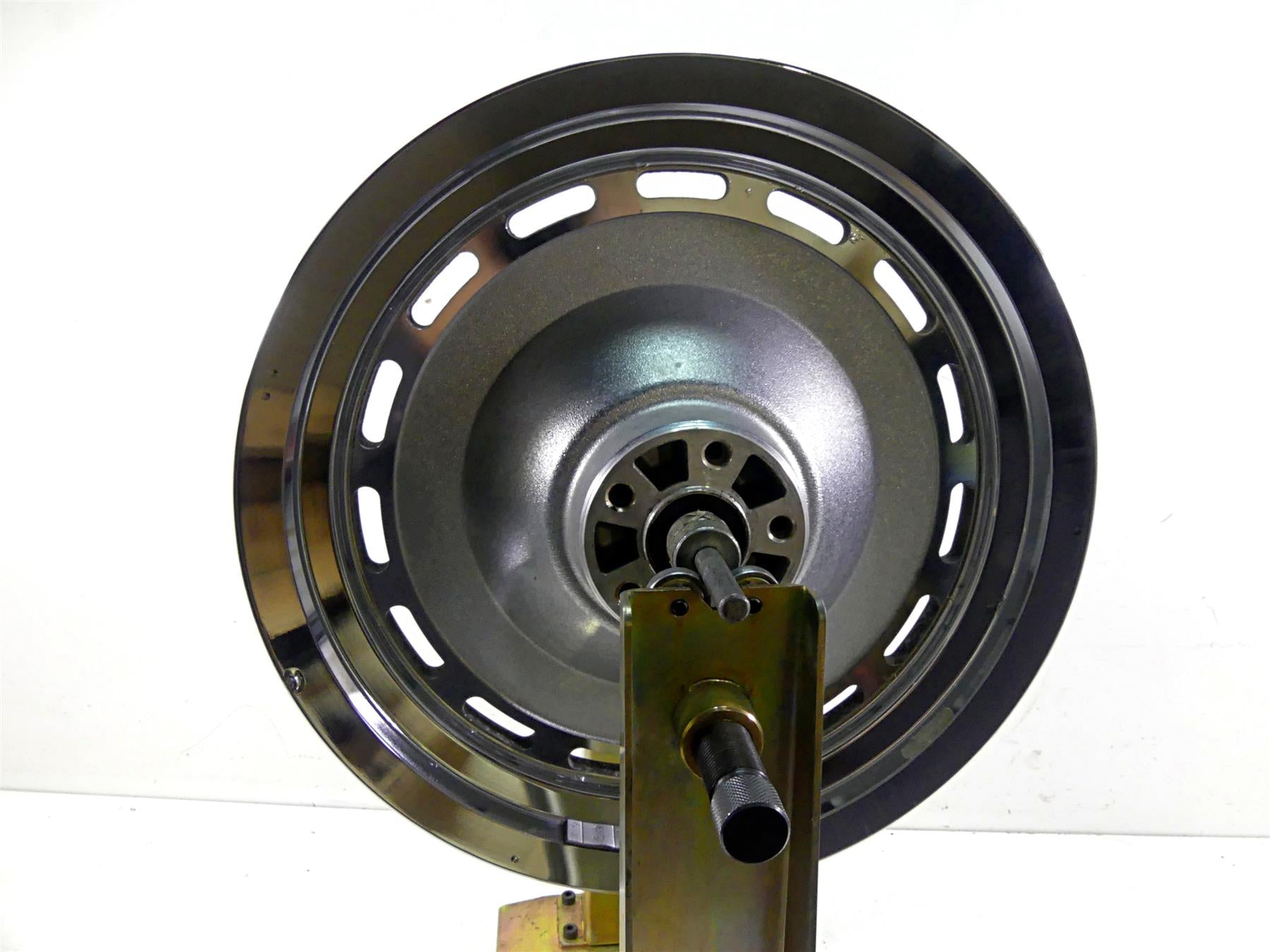 1997 Harley Sportster XL1200 C Straight 16x3 Rear Wheel Rim 41013-95 {{ shop.shopifyCountryName }} - Mototech271