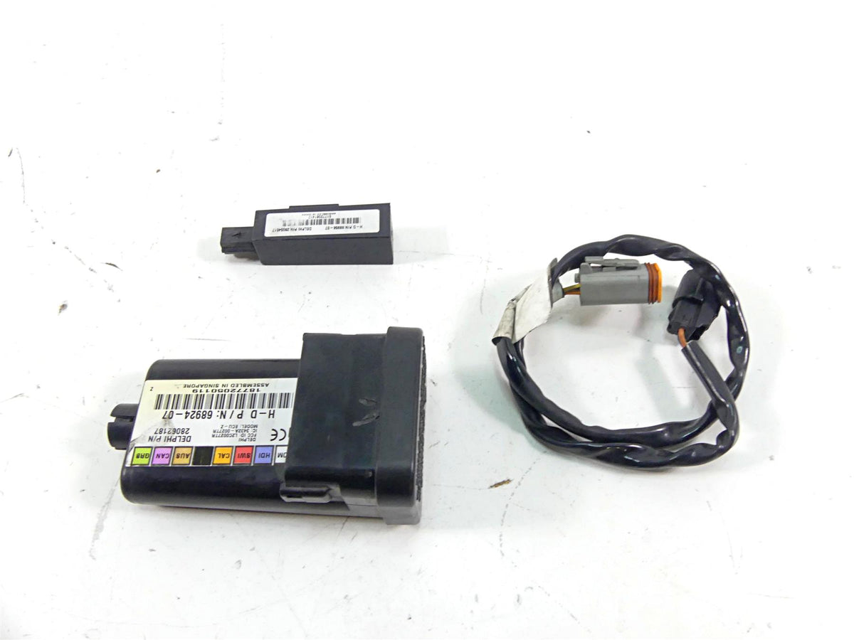 2008 Harley Touring FLHX Street Glide Tssm Turn Signal Security Module 68924-07 {{ shop.shopifyCountryName }} - Mototech271