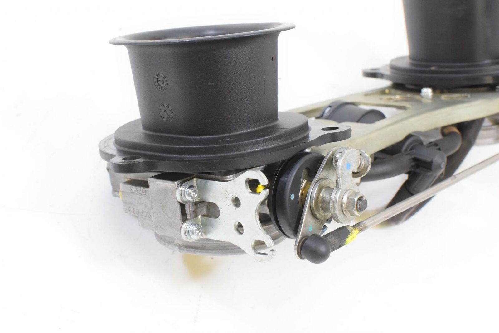 2010 Ducati 848 Complete Throttle Body Bodies Fuel Injector Set 28240803A {{ shop.shopifyCountryName }} - Mototech271