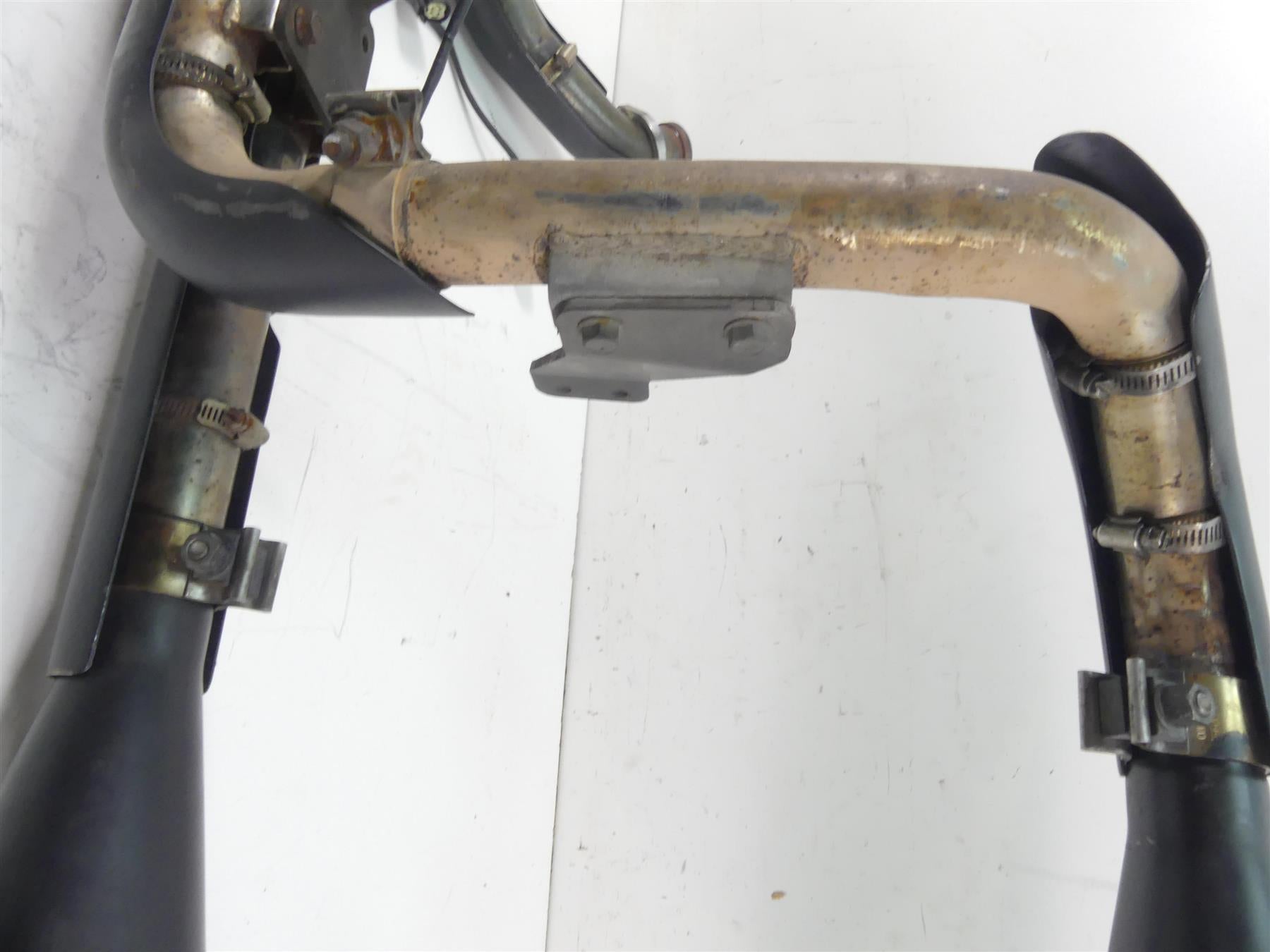 2011 Harley Touring FLTRU Road Glide Khrome Werks 2 into 2 Exhaust System 200830 {{ shop.shopifyCountryName }} - Mototech271