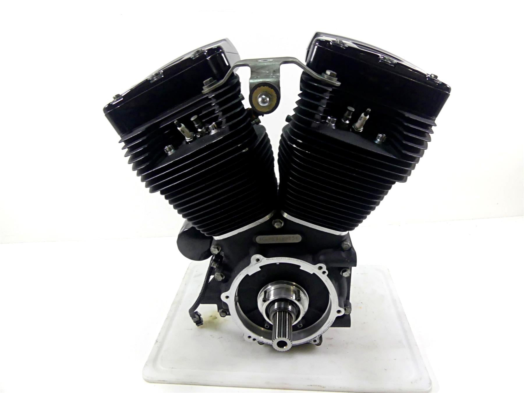 Harley Dyna TC Engine Motor Bill Chambers Racing Heads CR Cams -Video ...