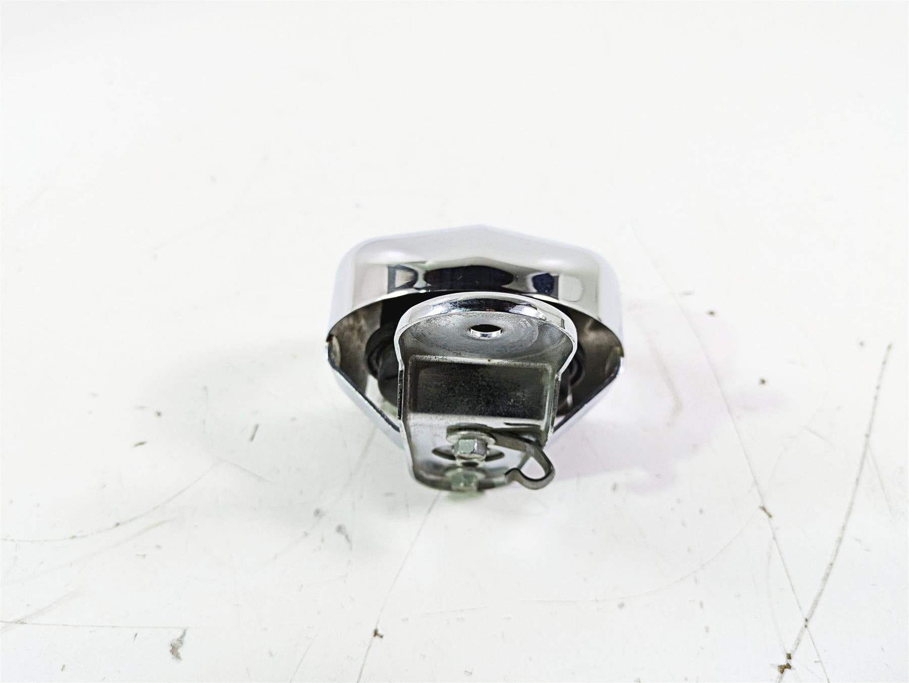 2015 Harley Touring FLHTKL E -Glide Low Horn & Cover 61300478A 69060-90H {{ shop.shopifyCountryName }} - Mototech271