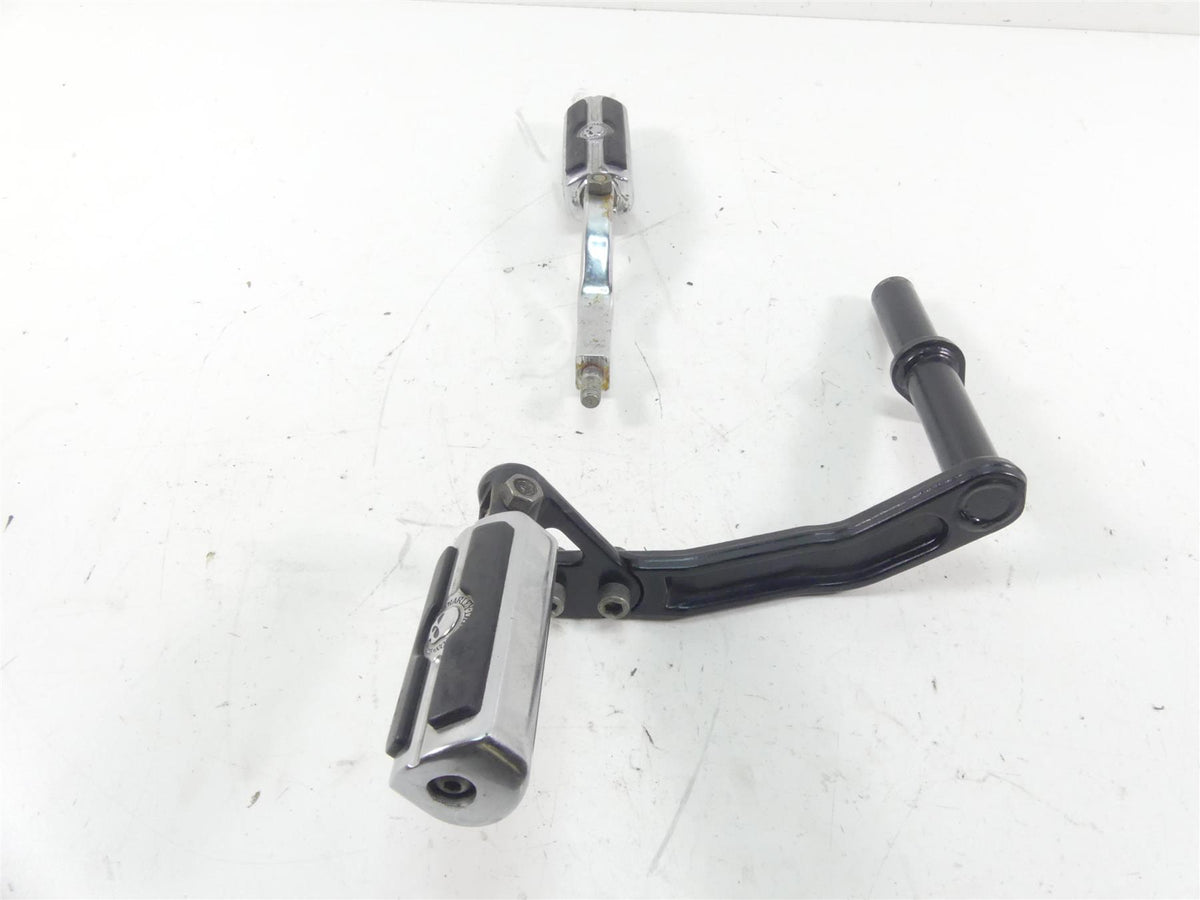 1998 Harley Dyna FXDL Low Rider Rear Passenger Foot Peg Set + Mount Arm 52740-94 {{ shop.shopifyCountryName }} - Mototech271