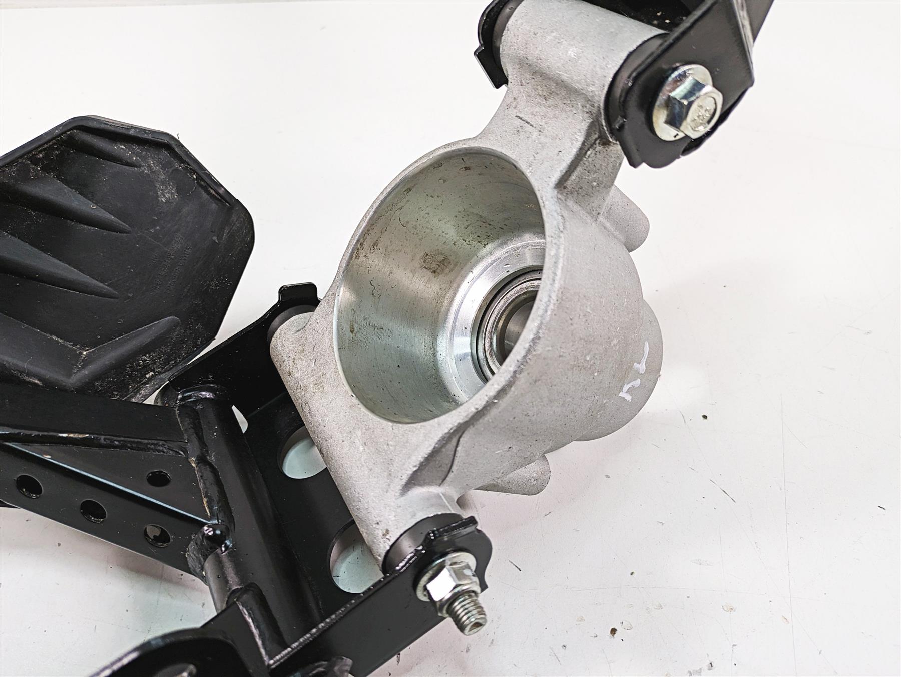 2021 CFMoto Zforce 500 Trail Rear Left Trailing Arm & Knuckle 5BWB-060703 {{ shop.shopifyCountryName }} - Mototech271