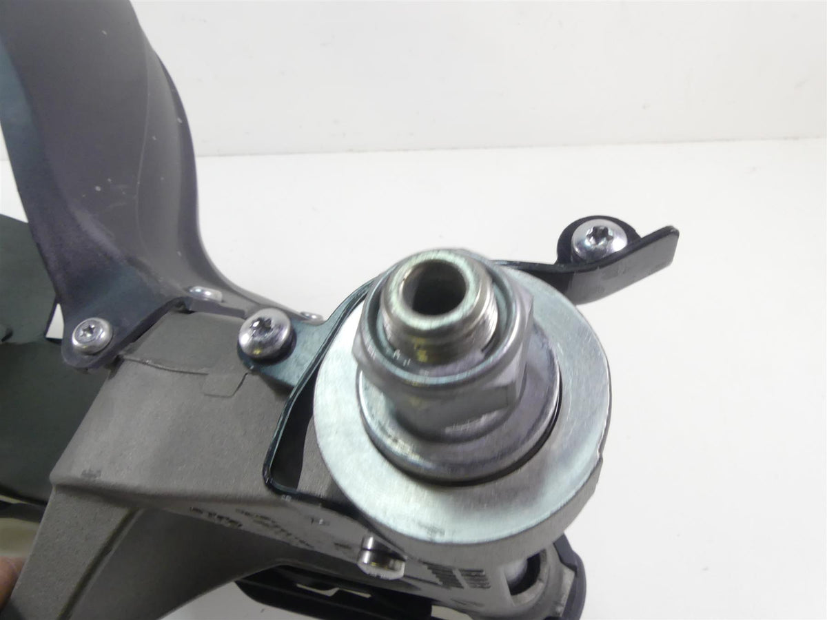 2020 Triumph Speed Triple RS 1050 Rear Swingarm & Axle Set T2059502 T2010257 {{ shop.shopifyCountryName }} - Mototech271