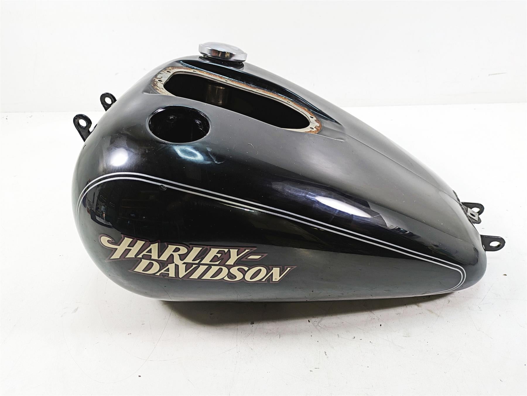 2005 Harley Dyna FXDL Low Rider Fuel Gas Petrol Tank Reservoir - Read 61000706 | Mototech271