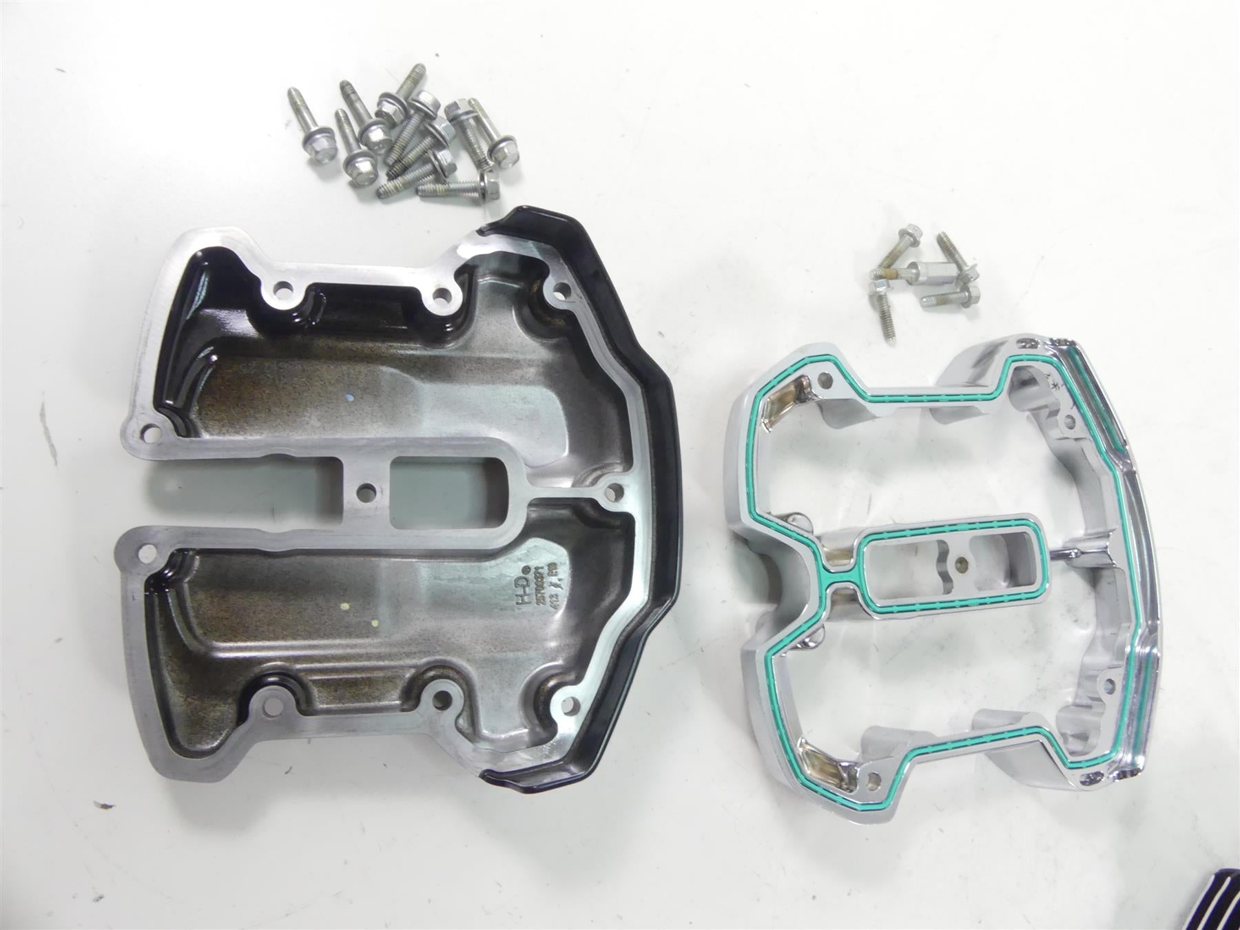 2018 Harley FLHC Softail Heritage Rear Cylinder Head Cylinderhead M8 16500404 {{ shop.shopifyCountryName }} - Mototech271