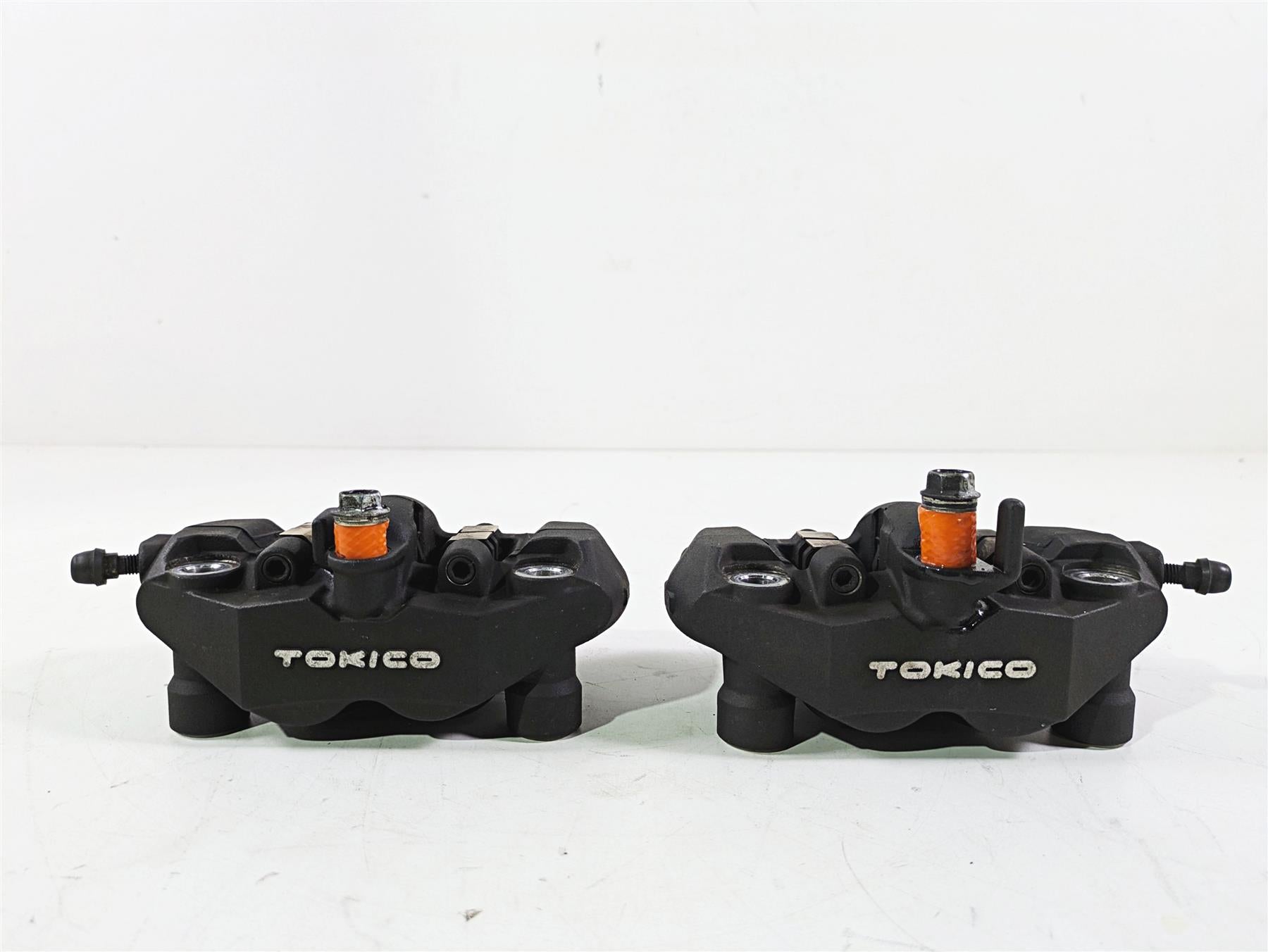 2008 Suzuki GSXR600 Front Brake Caliper Set Tokico 59100-41G30-999