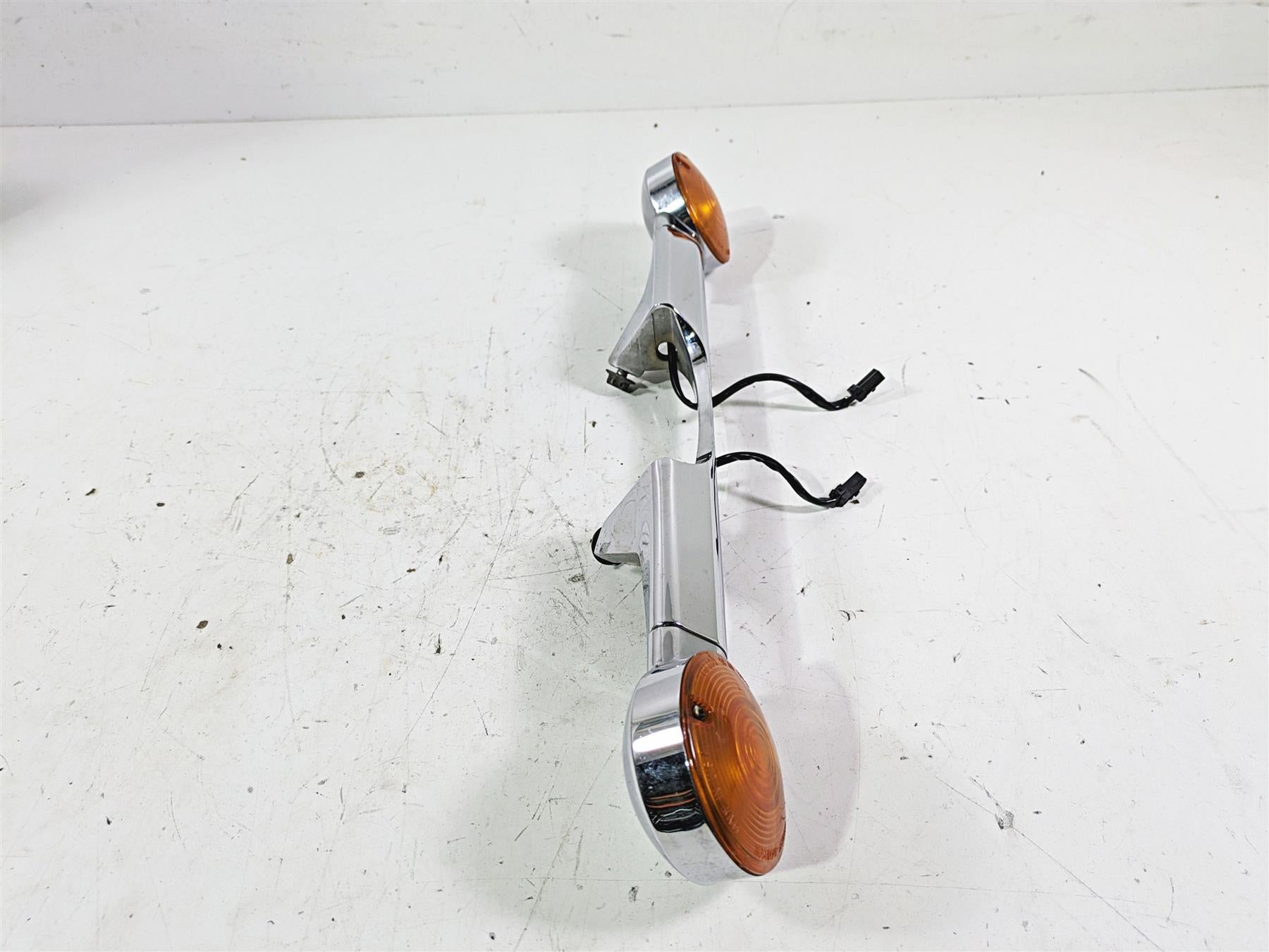 2003 Harley Touring FLHTCUI 100TH E-Glide Rear Blinker Turn Signal Bar 68510-74C {{ shop.shopifyCountryName }} - Mototech271