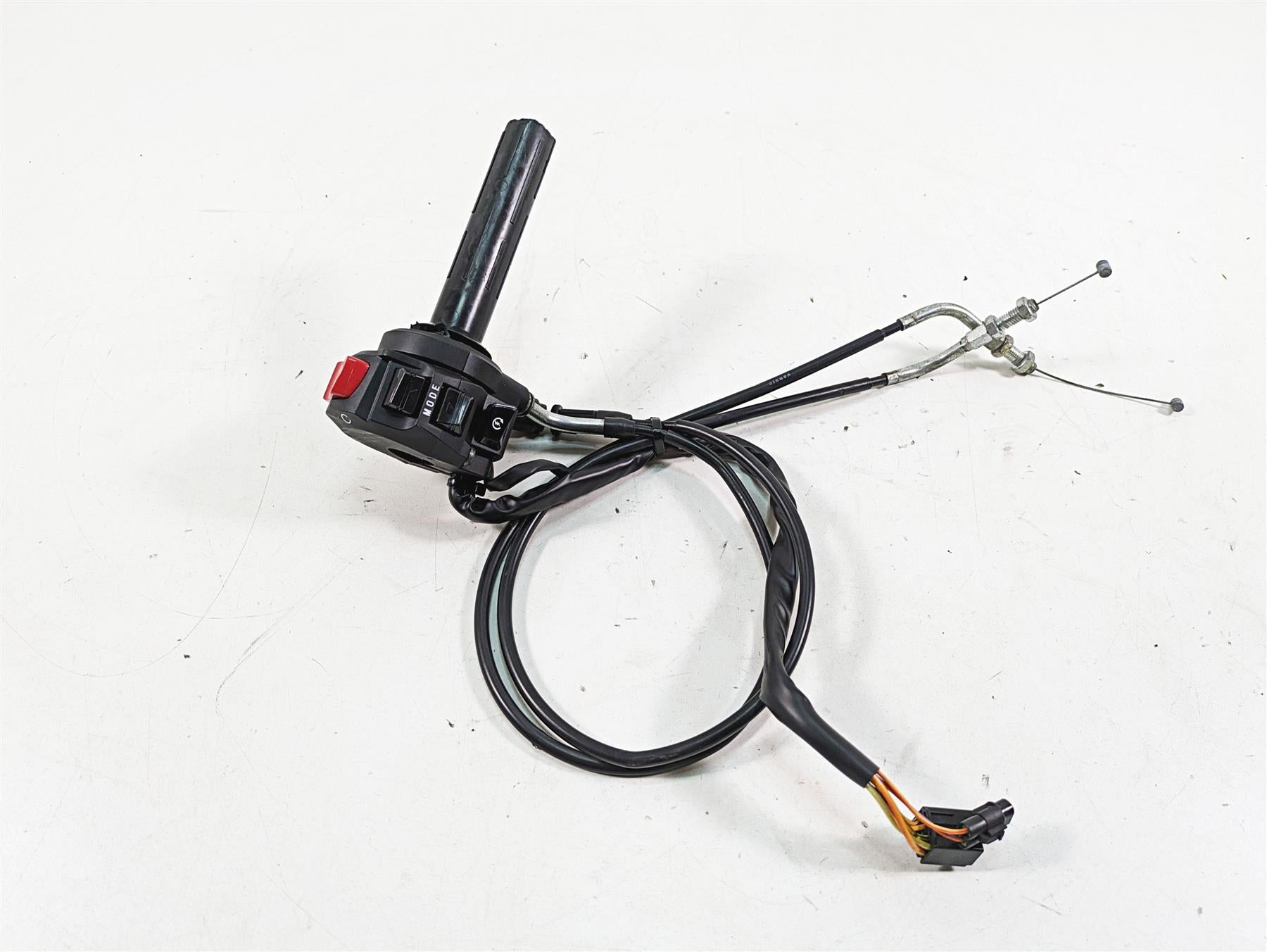 2009 Suzuki GSXR750 K9 Right Hand Throttle Control Switch - Read 37200-21H01 {{ shop.shopifyCountryName }} - Mototech271