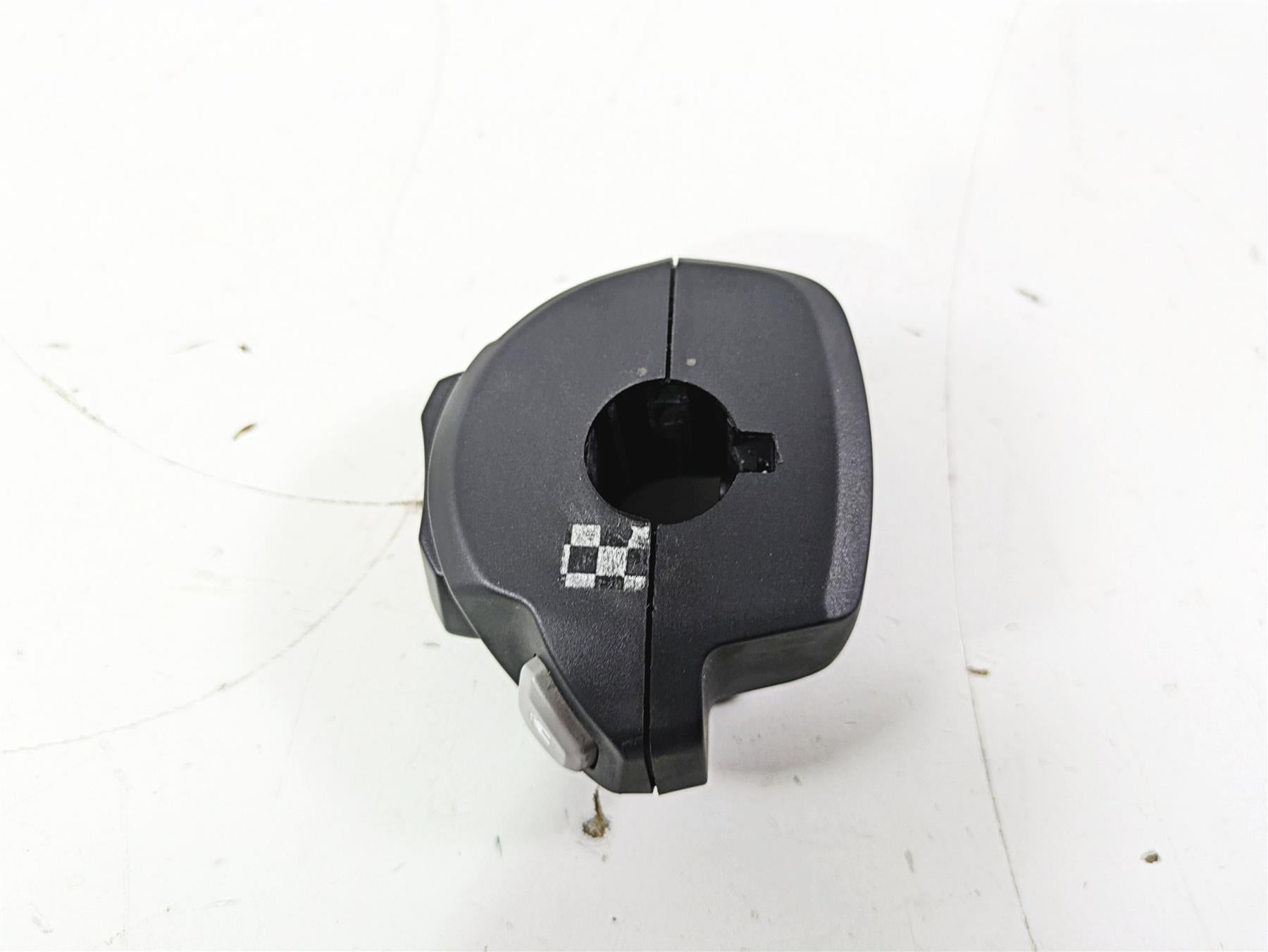 2019 Triumph Speed Triple RS 1050 Right Hand Control Switch Start Kill T2049706 {{ shop.shopifyCountryName }} - Mototech271