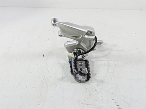 2021 Yamaha Tenere 700 XTZ7 Right Footpeg Foot Peg & Mount BW3-F7443-00-00 | Mototech271