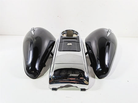 2006 Suzuki C90 VL1500T Boulevard Tank & Center Cover Fairing Set 47800-10F60 {{ shop.shopifyCountryName }} - Mototech271