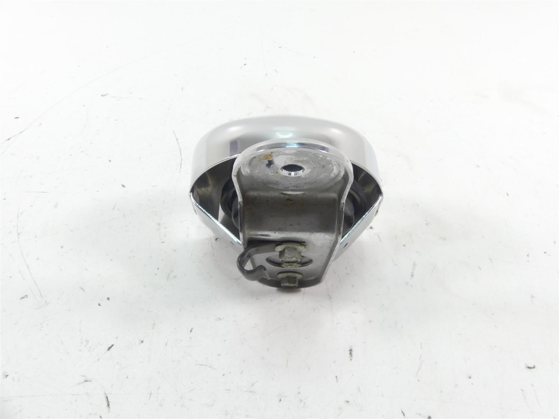 2005 Harley Touring CVO FLHTCSE Electra Glide Horn & Chrome Cover 69012-93A {{ shop.shopifyCountryName }} - Mototech271