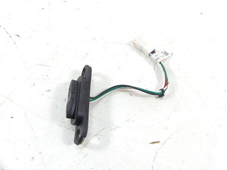 2019 Indian Chieftain Classic Electrical Saddlebag Lock Switch 4017110 {{ shop.shopifyCountryName }} - Mototech271