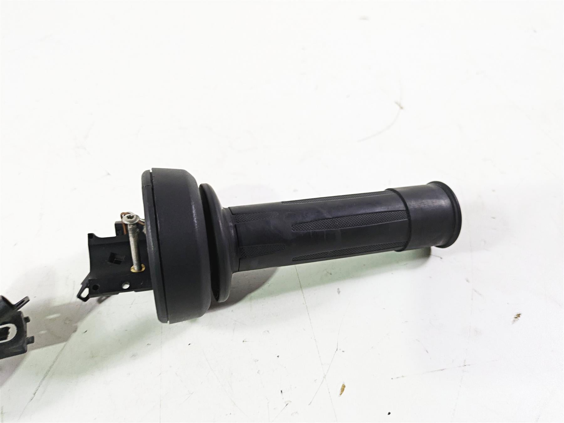 2017 BMW F800GS Adv K75 Heated Left Right Hand Grip Set 61318522470 61318552119 {{ shop.shopifyCountryName }} - Mototech271