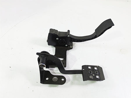 2022 Polaris Ranger 1000 Premium Accelerator & Brake Pedal + Mount 4080107 {{ shop.shopifyCountryName }} - Mototech271