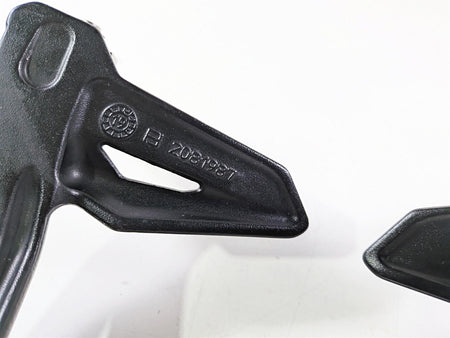 2020 Triumph Street Triple 765RS Rear Passenger Footpeg Set T2088156 T2088157-Mototech271