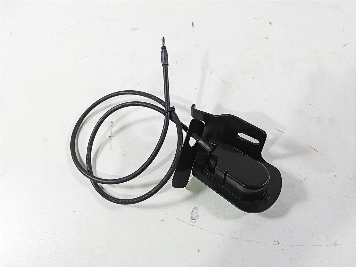 2008 Harley Touring FLHTCU E-Glide 105TH Seat Release Latch & Cable {{ shop.shopifyCountryName }} - Mototech271