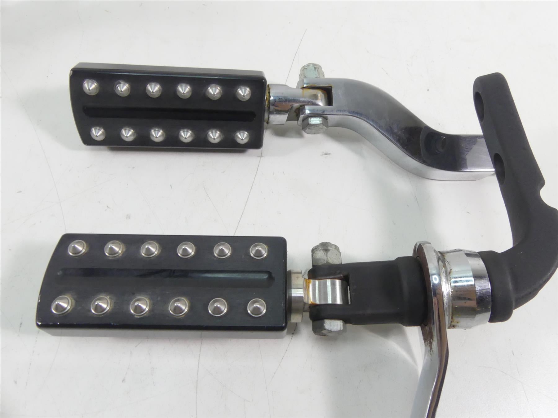 2005 Harley FXDWGI Dyna Wide Glide JB Kuryakyn Forward Foot Peg Set J-180-4693 {{ shop.shopifyCountryName }} - Mototech271