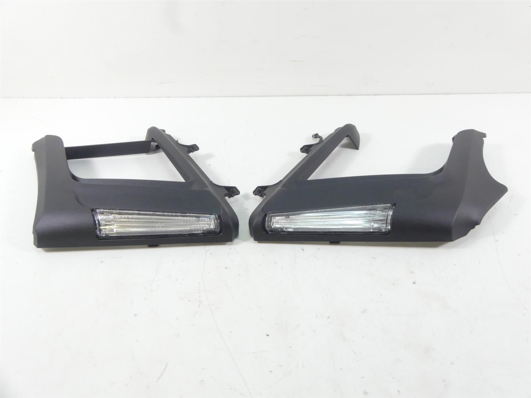 2015 Ducati Diavel Dark Front Blinker Turn Signal Set 53010302B 53010312B | Mototech271