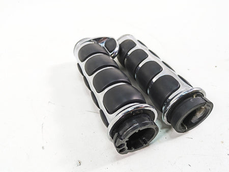 1999 Harley Dyna FXDL Low Rider Chrome Hand Grip Set {{ shop.shopifyCountryName }} - Mototech271