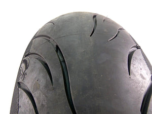 Used Rear Motorcycle Tire Avon Cobra AV92 240/40VR18 4120211 | Mototech271