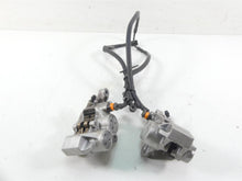 Load image into Gallery viewer, 2006 Yamaha Roadliner XV1900 Front Brake Caliper Set + Lines 1D7-2580U-00-00
