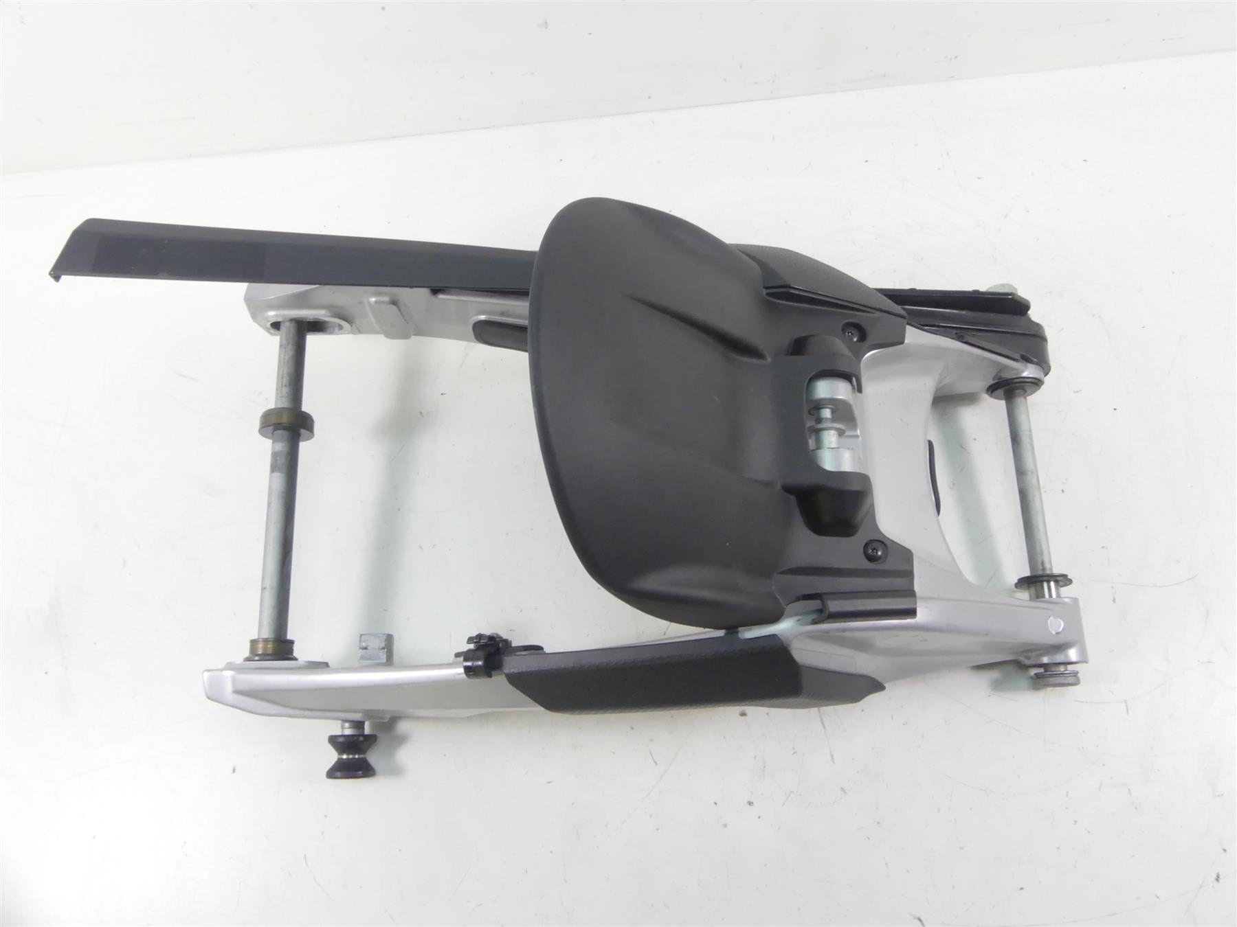 2021 Aprilia RS 660 Rear Swingarm Swing Arm Fender Axle Set 2B007756 {{ shop.shopifyCountryName }} - Mototech271
