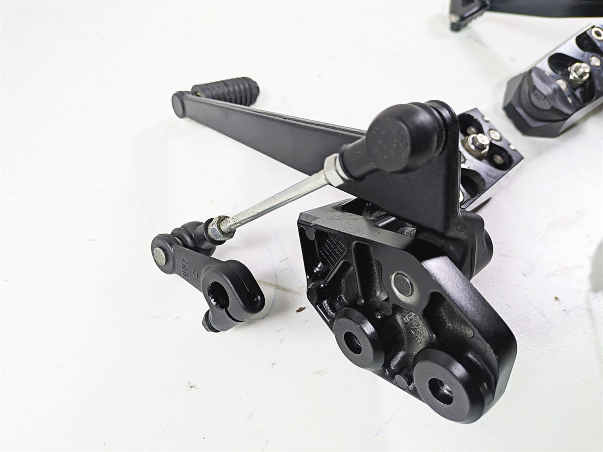 2020 Suzuki V-Strom 1050 XT Front Footpeg Brake Shift Lever Set 43521-06G01-YAP {{ shop.shopifyCountryName }} - Mototech271