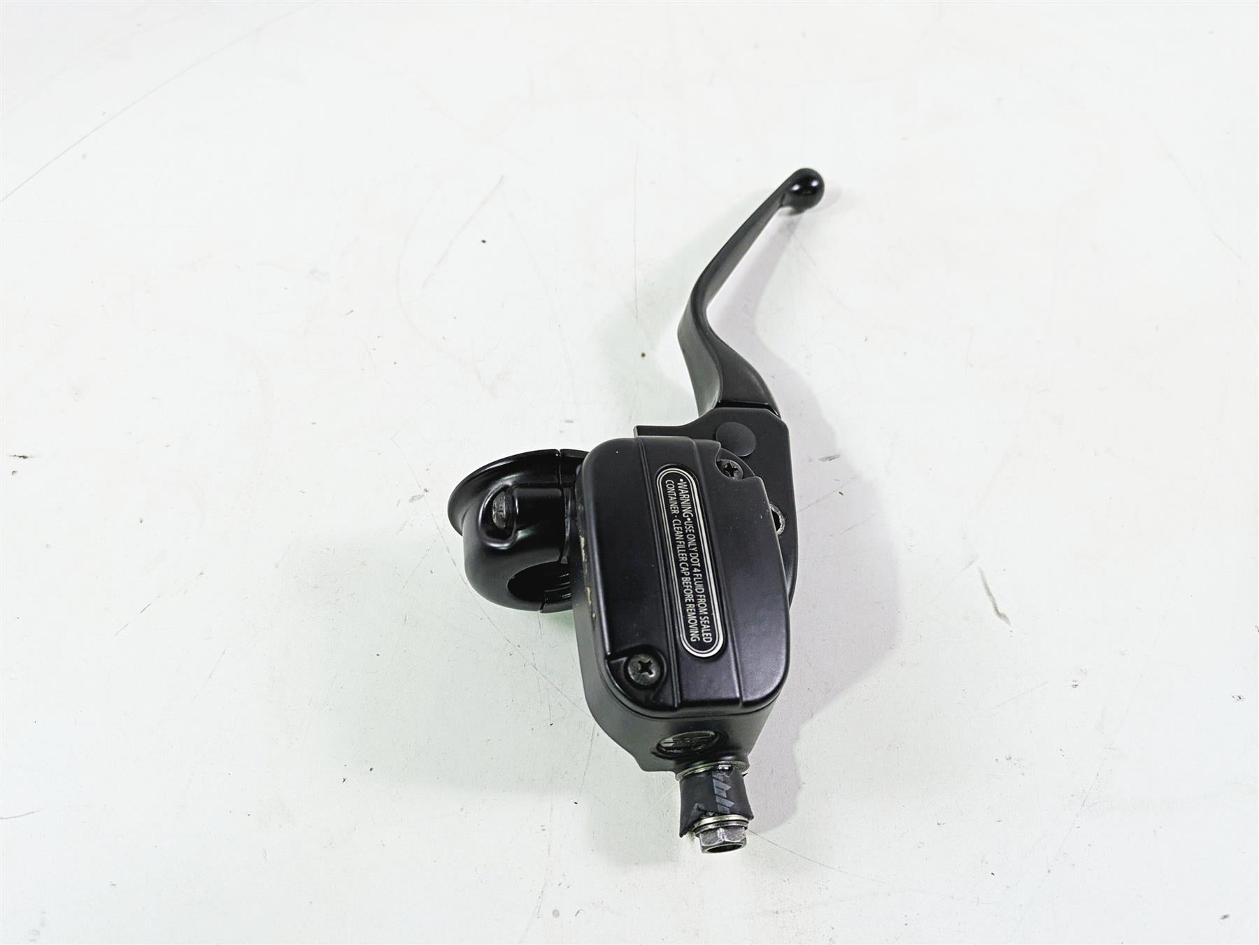 2010 Harley VRSCF Muscle Rod Clutch Master Cylinder Black Lever 11/16 38744-09B {{ shop.shopifyCountryName }} - Mototech271