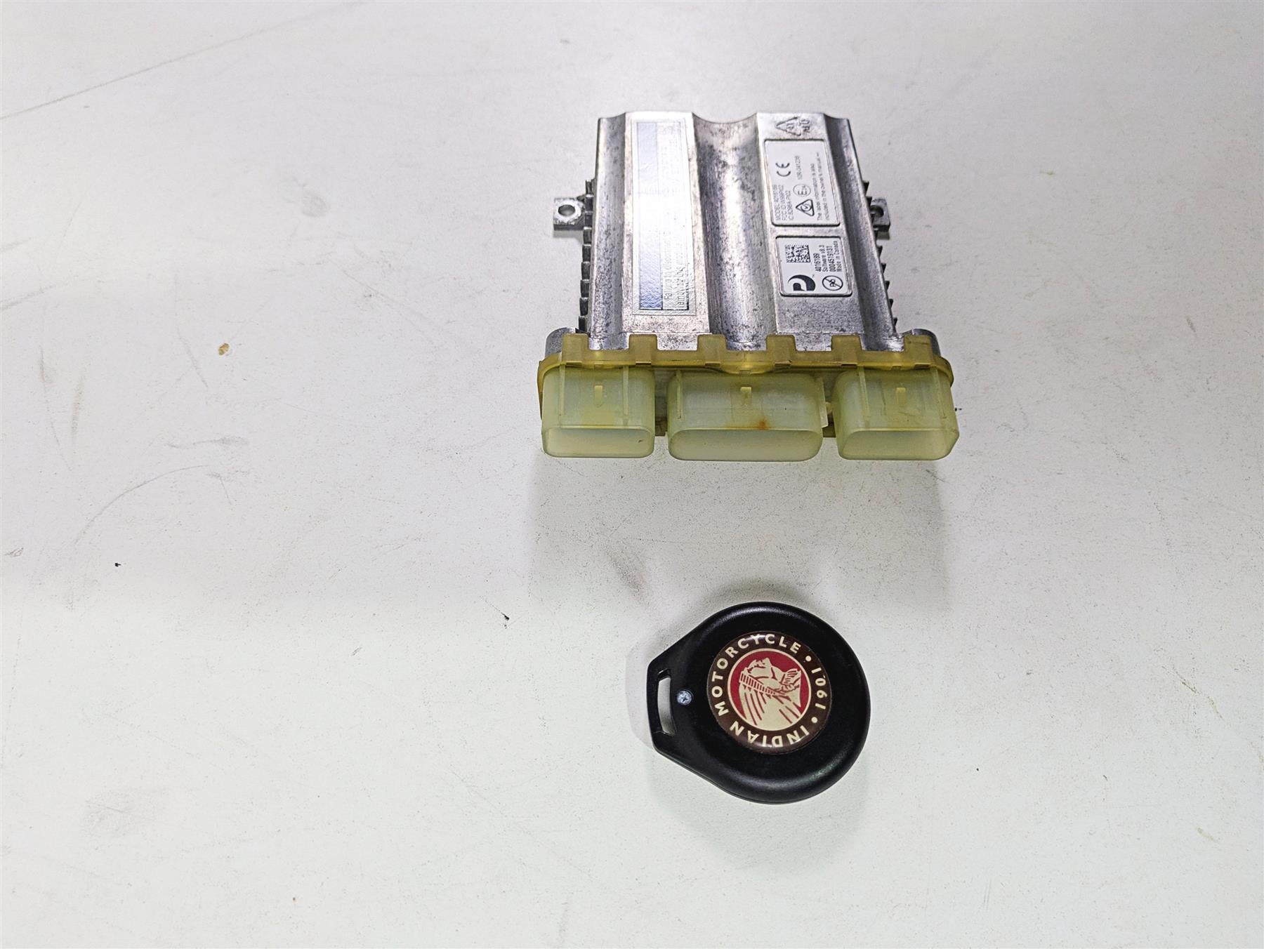 2017 Indian Chieftain Limited Vcm Vehicle Control Module & Fob 4016189 4014121 {{ shop.shopifyCountryName }} - Mototech271