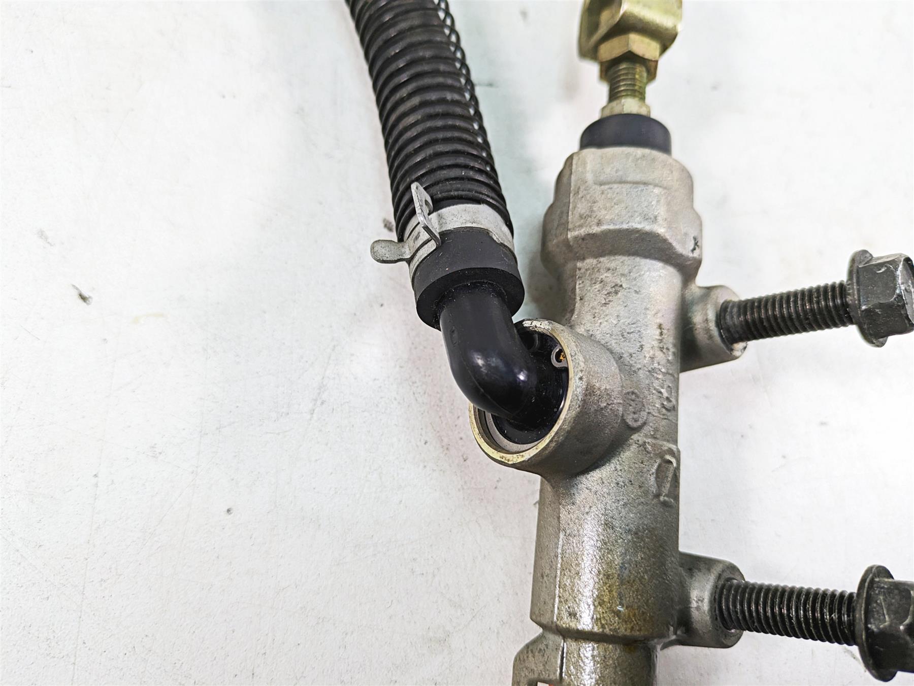 1997 Kawasaki VN1500 Vulcan Rear Brake Master Cylinder 43016-1122 {{ shop.shopifyCountryName }} - Mototech271