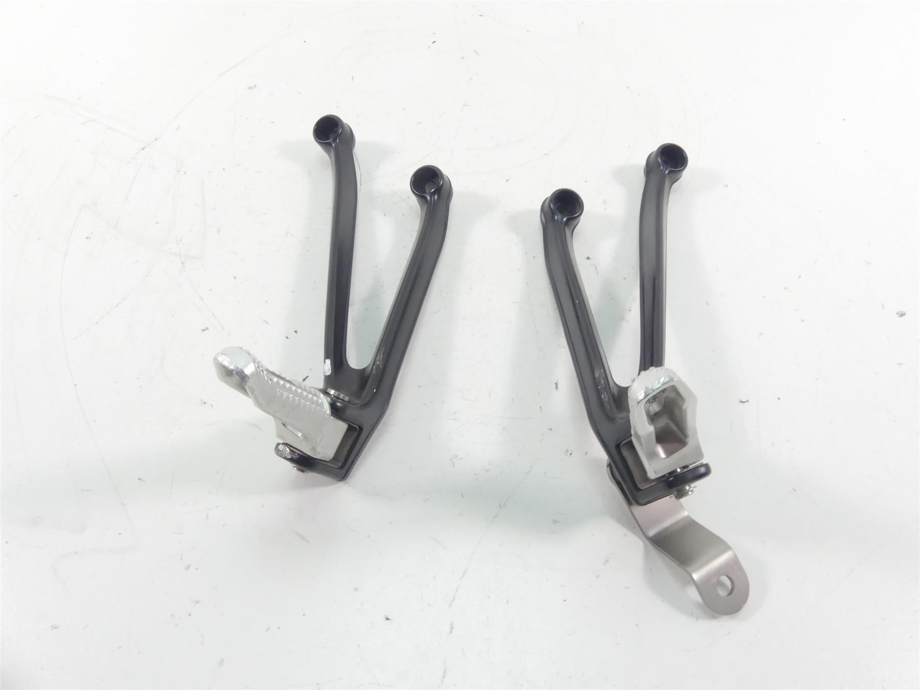 2012 BMW S1000RR K46 Rear Passenger Foot Peg Footpeg Rest Set 8521681 8521680 {{ shop.shopifyCountryName }} - Mototech271