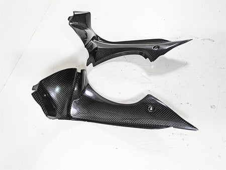 2020 Triumph Daytona 765 Moto2 Front Fairing Infill Carbon Covers T2310047 {{ shop.shopifyCountryName }} - Mototech271