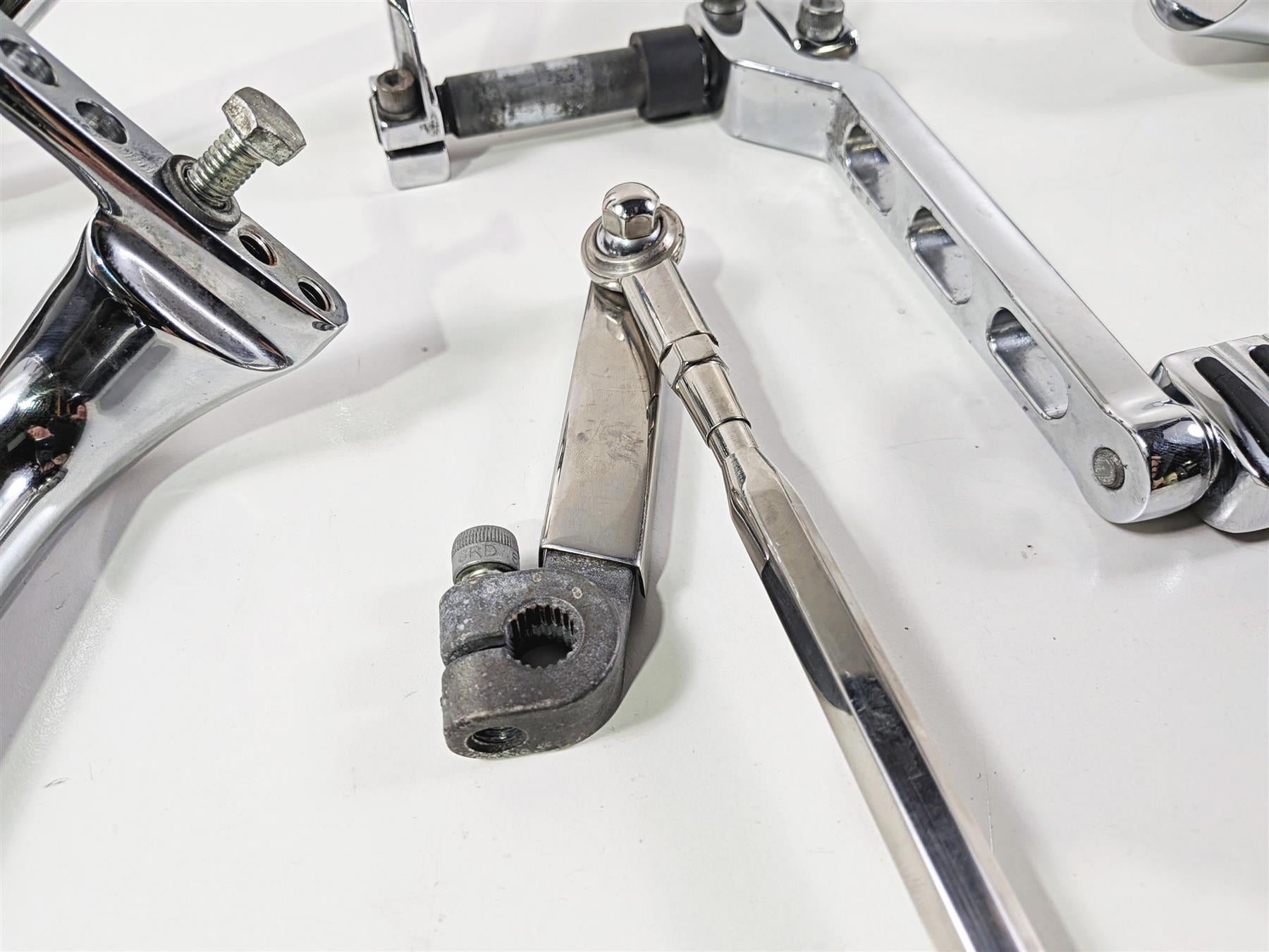 2006 Harley Touring FLHTCU SE CVO Electra Glide Left Floorboard Set 51055-04-Mototech271