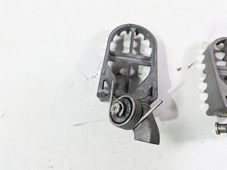 2009 BMW R1200GS K255 Adv Front Footpeg Foot Peg Set 46717694557 46717694558 {{ shop.shopifyCountryName }} - Mototech271